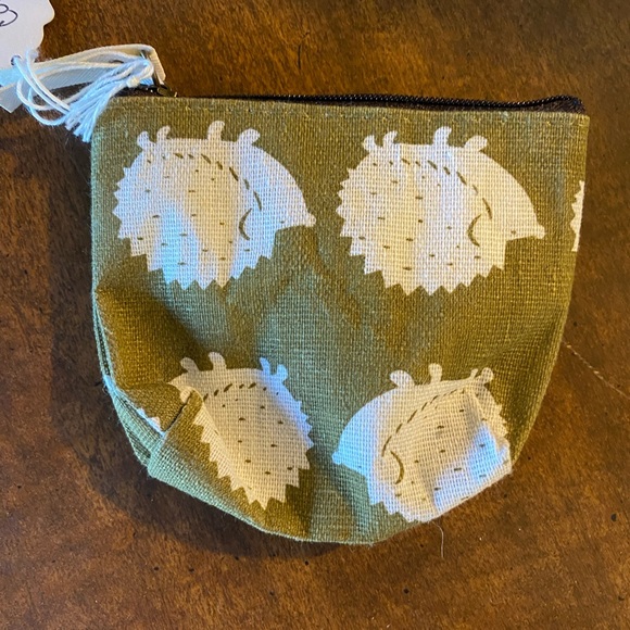 🎈New Coin Purse💜 - Picture 1 of 2